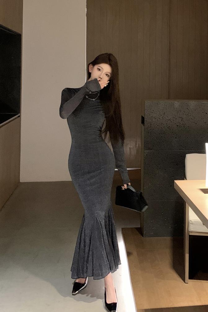Women's Mermaid Dress Two-Piece Knit Set with Shimmering Detail - Image 5