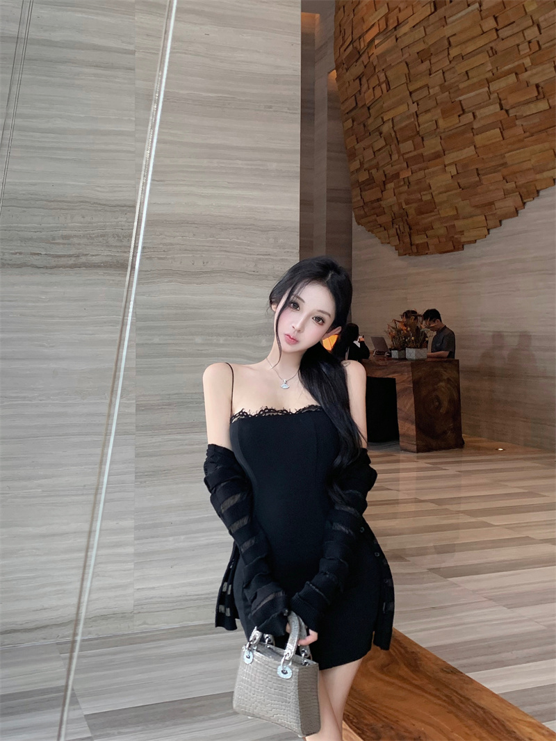 Sexy One-Shoulder Lace Bodycon Mini Dress with Padded Cups - Image 2