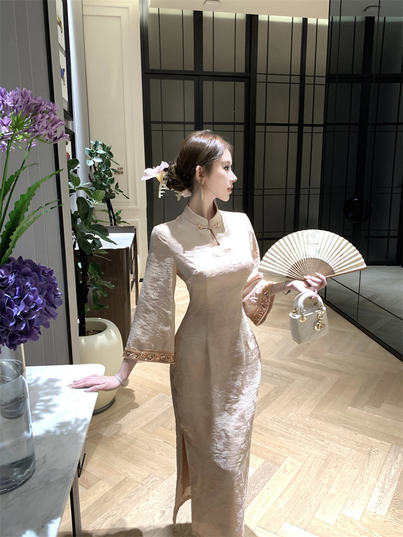 New Chinese Style Pearl Jacquard Modified Qipao Dress Women Long Sleeve - Image 4