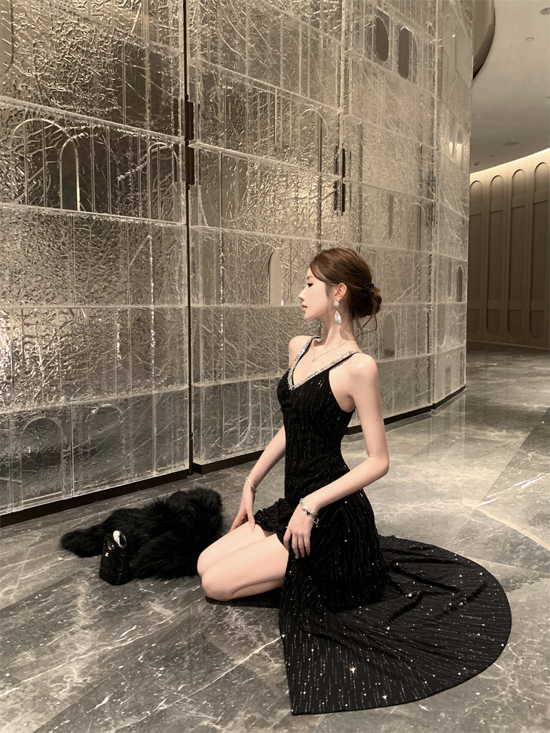 Elegant French Style Sequin Dress with Hotfix Diamonds - Image 2